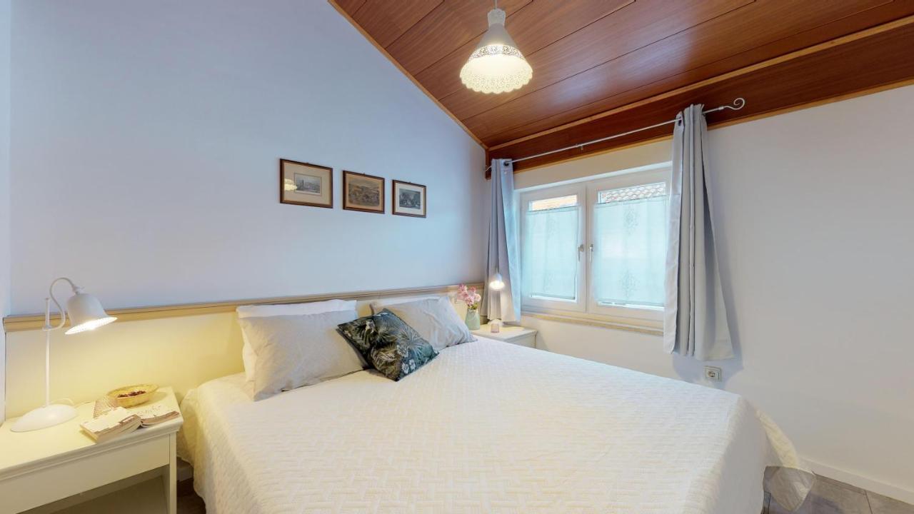 Lara Deluxe Superior 5 Star Apartment, Your Piece Of Heaven By The Sea & Park Novigrad Istria エクステリア 写真