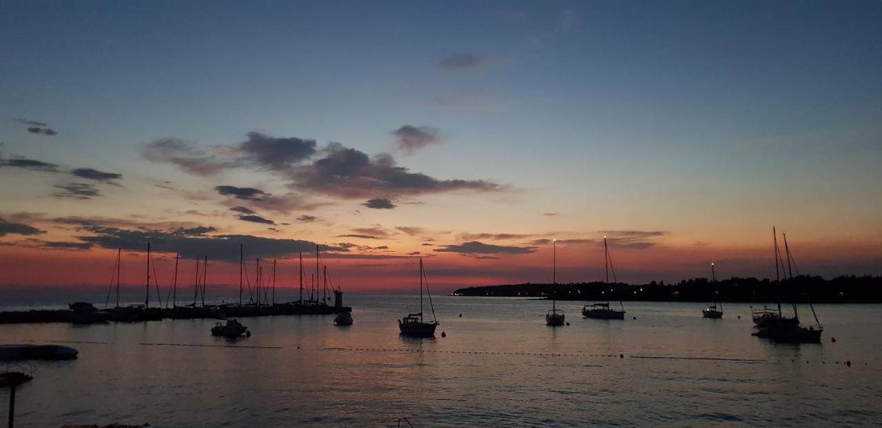 Lara Deluxe Superior 5 Star Apartment, Your Piece Of Heaven By The Sea & Park Novigrad Istria エクステリア 写真